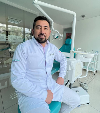 Dr. Odontologo Ricardo Ruiz